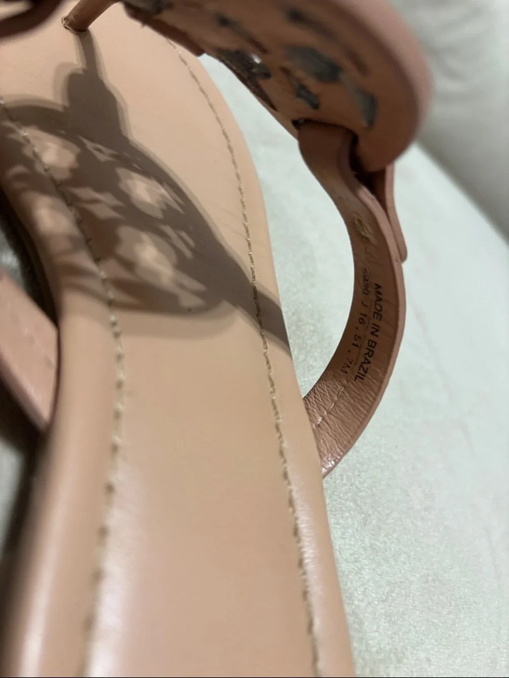 Tory Burch Nude Blush Logo Thong Sandals - Picture 5 of 11